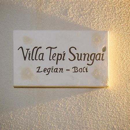 Villa Tepi Sungai Legian Rum bild