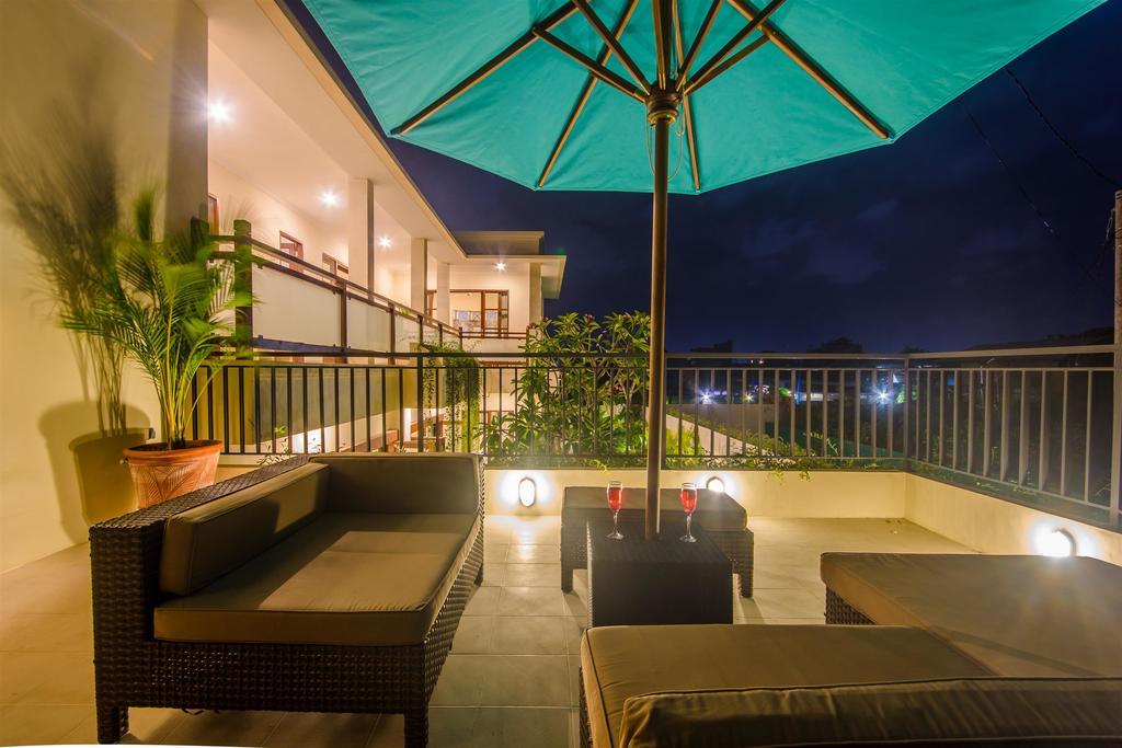Villa Tepi Sungai Legian Rum bild