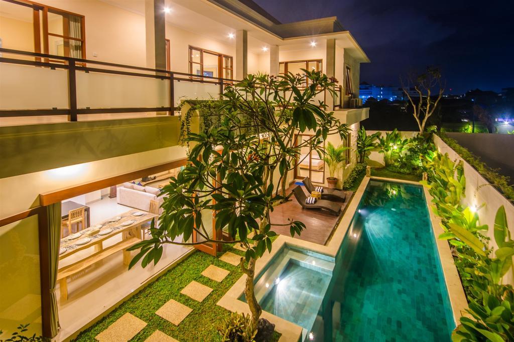 Villa Tepi Sungai Legian Rum bild