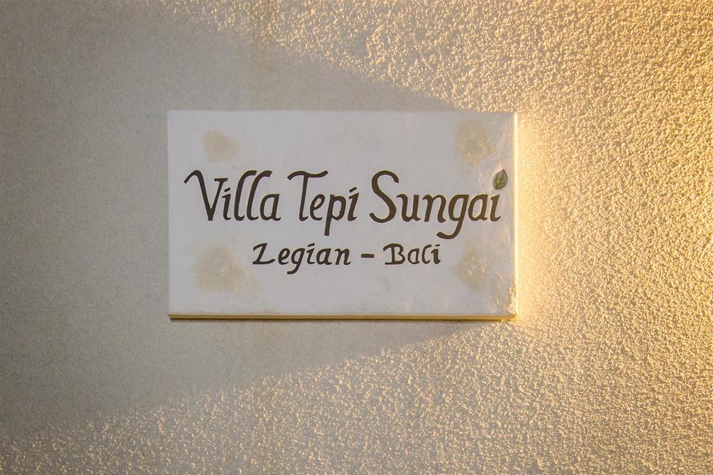 Villa Tepi Sungai Legian Rum bild