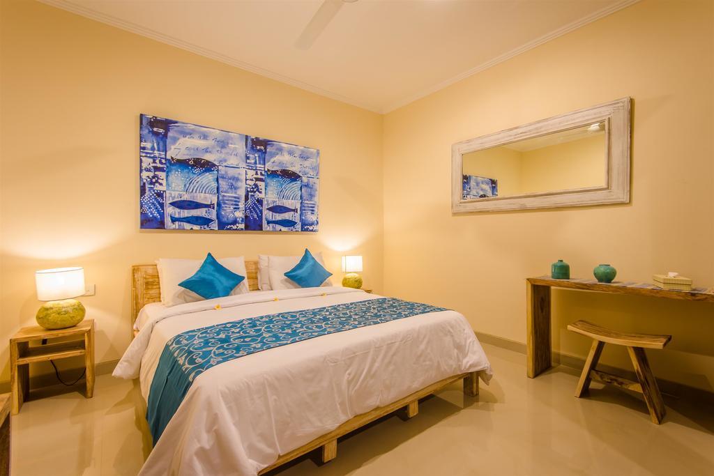 Villa Tepi Sungai Legian Rum bild