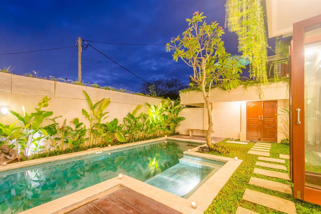 Villa Tepi Sungai Legian Rum bild