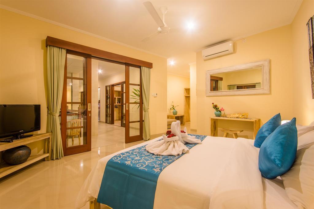 Villa Tepi Sungai Legian Rum bild